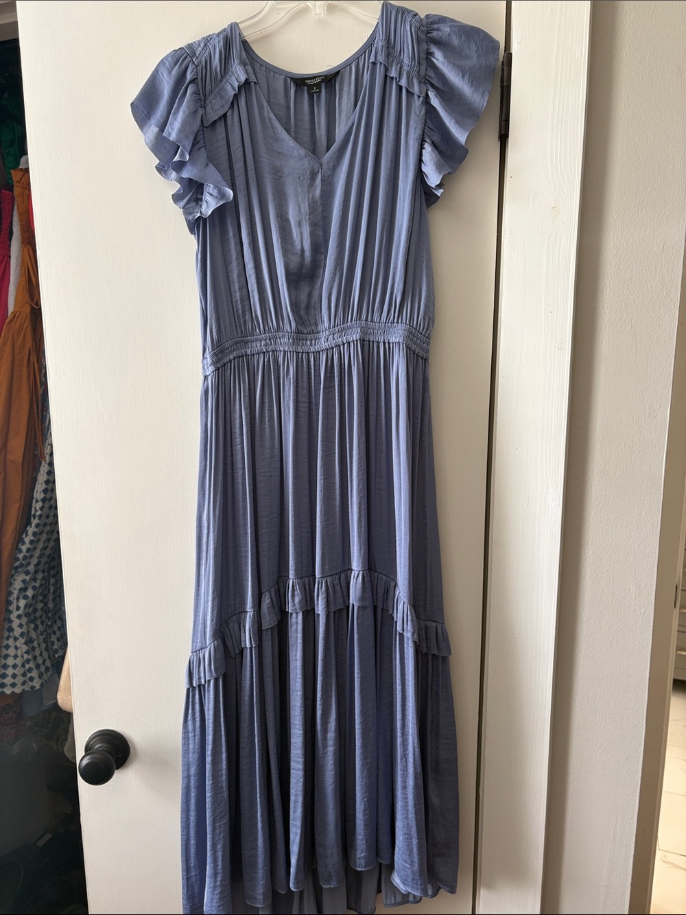 Simply Vera Vera Wang Light Blue Ruffled Midi Dress small